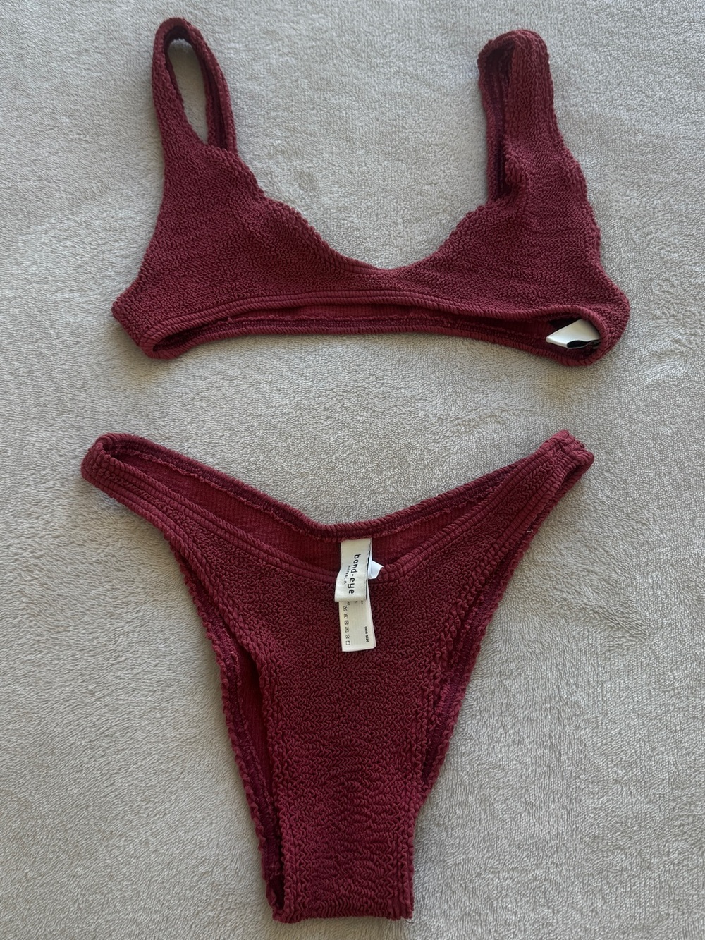 Bond eye carmine set